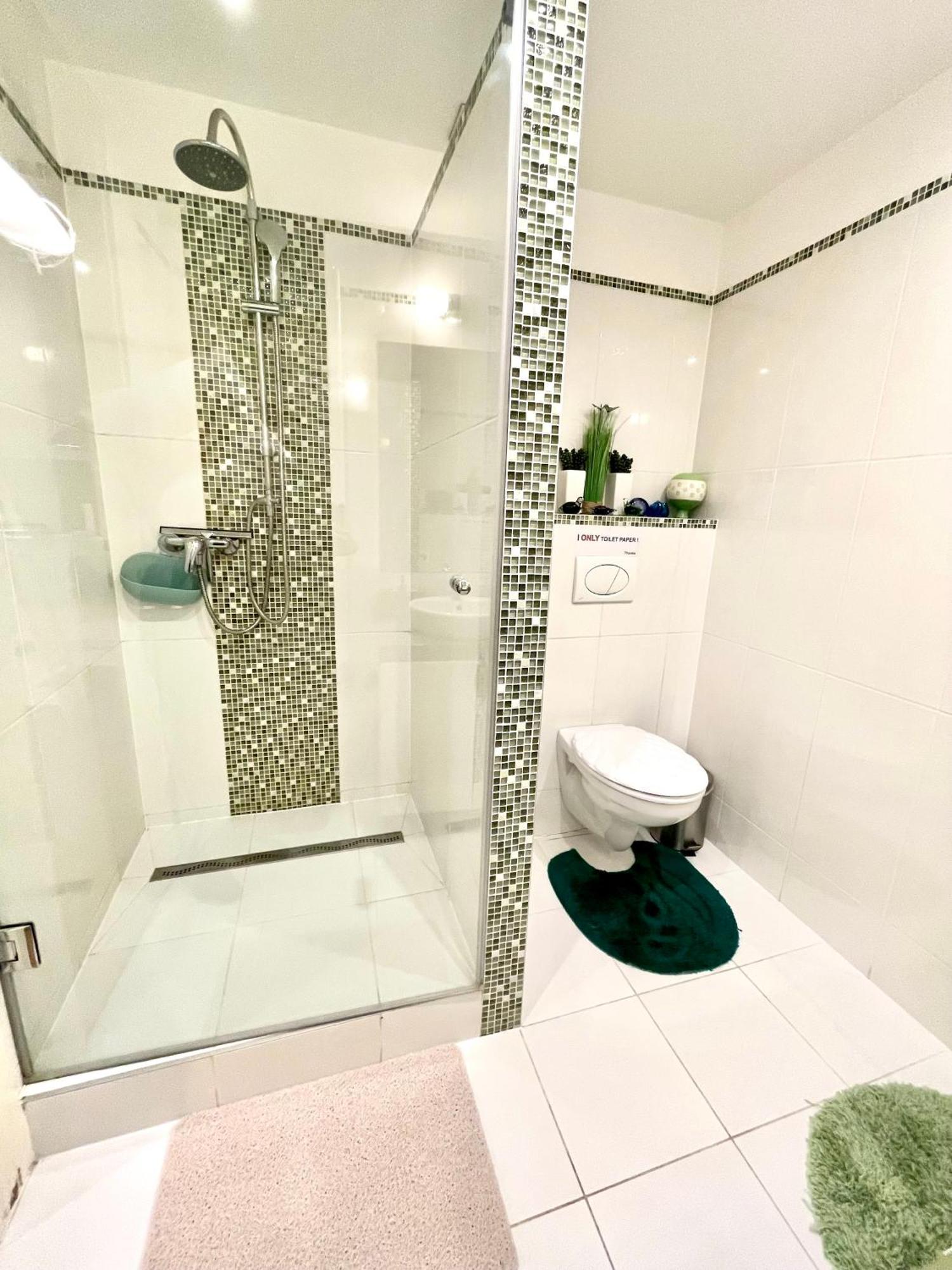 Green Pearl Apartment Boedapest Buitenkant foto